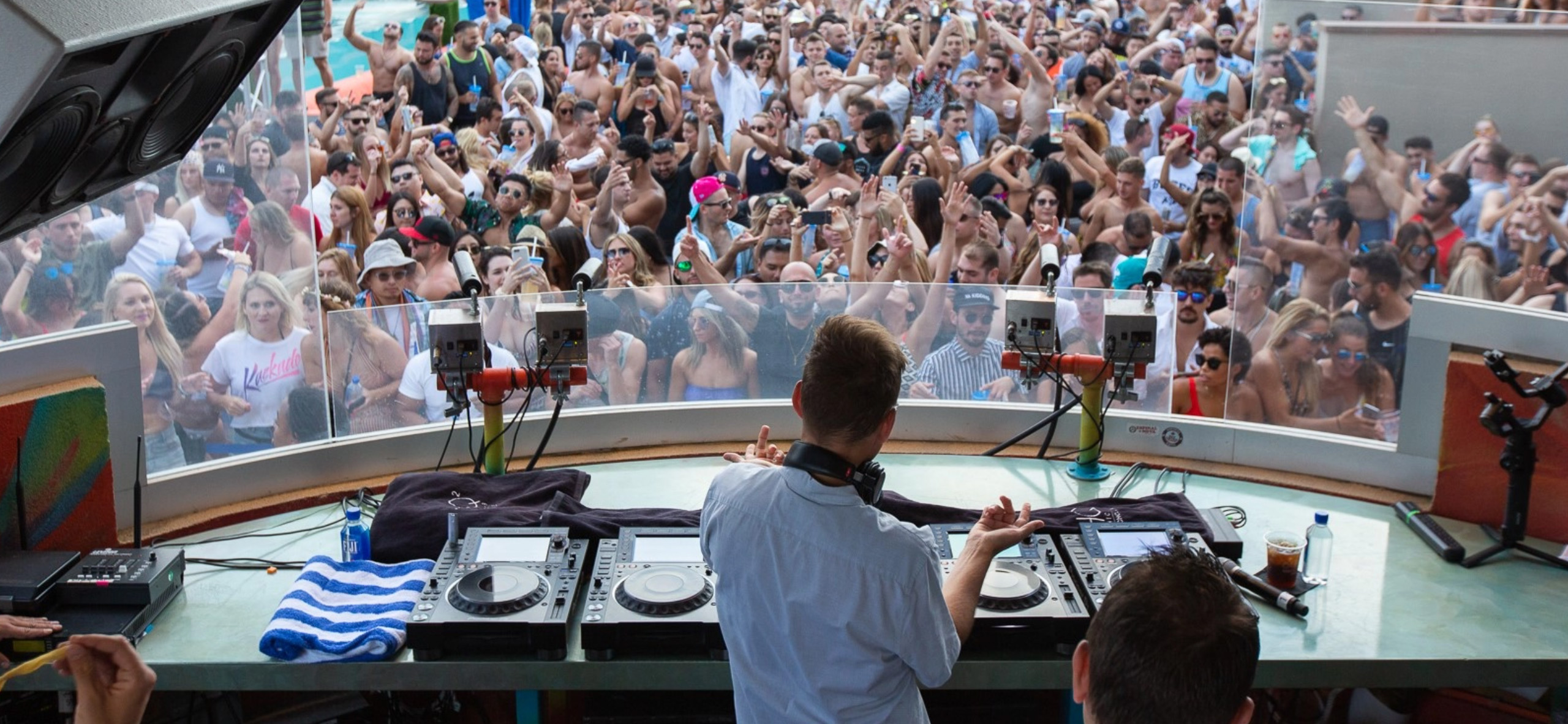 hq beach club dress code HQ2 Beachclub