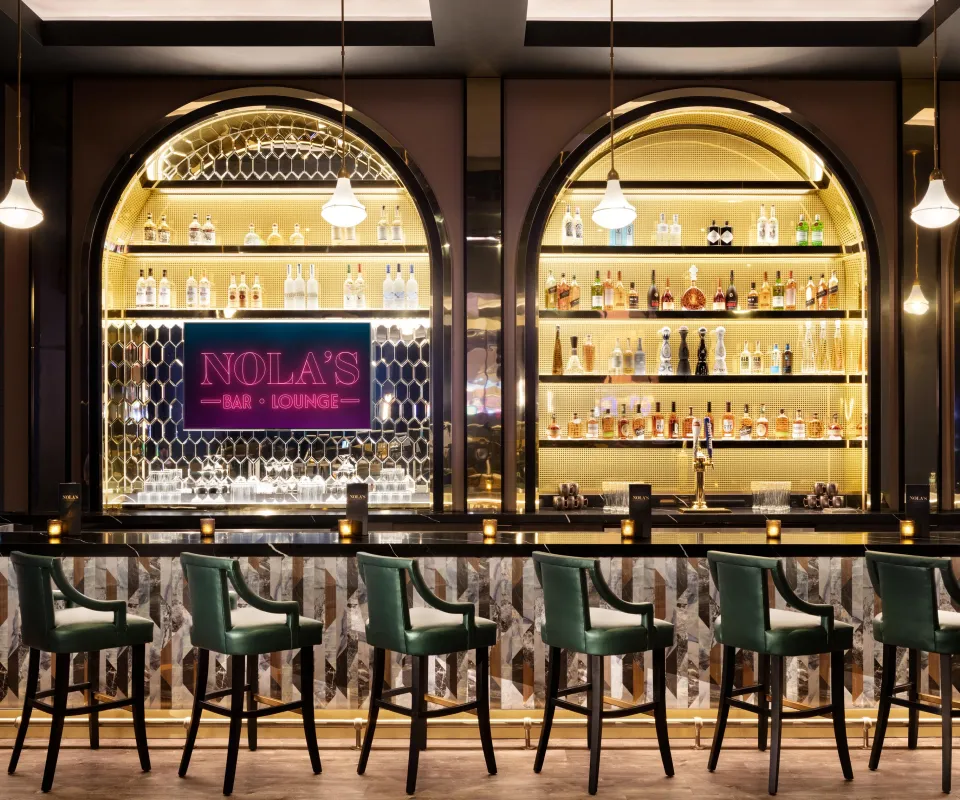 nolas bar